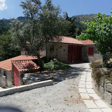 Casa Do Silverio Santa Cruz do Douro Kültér fotó